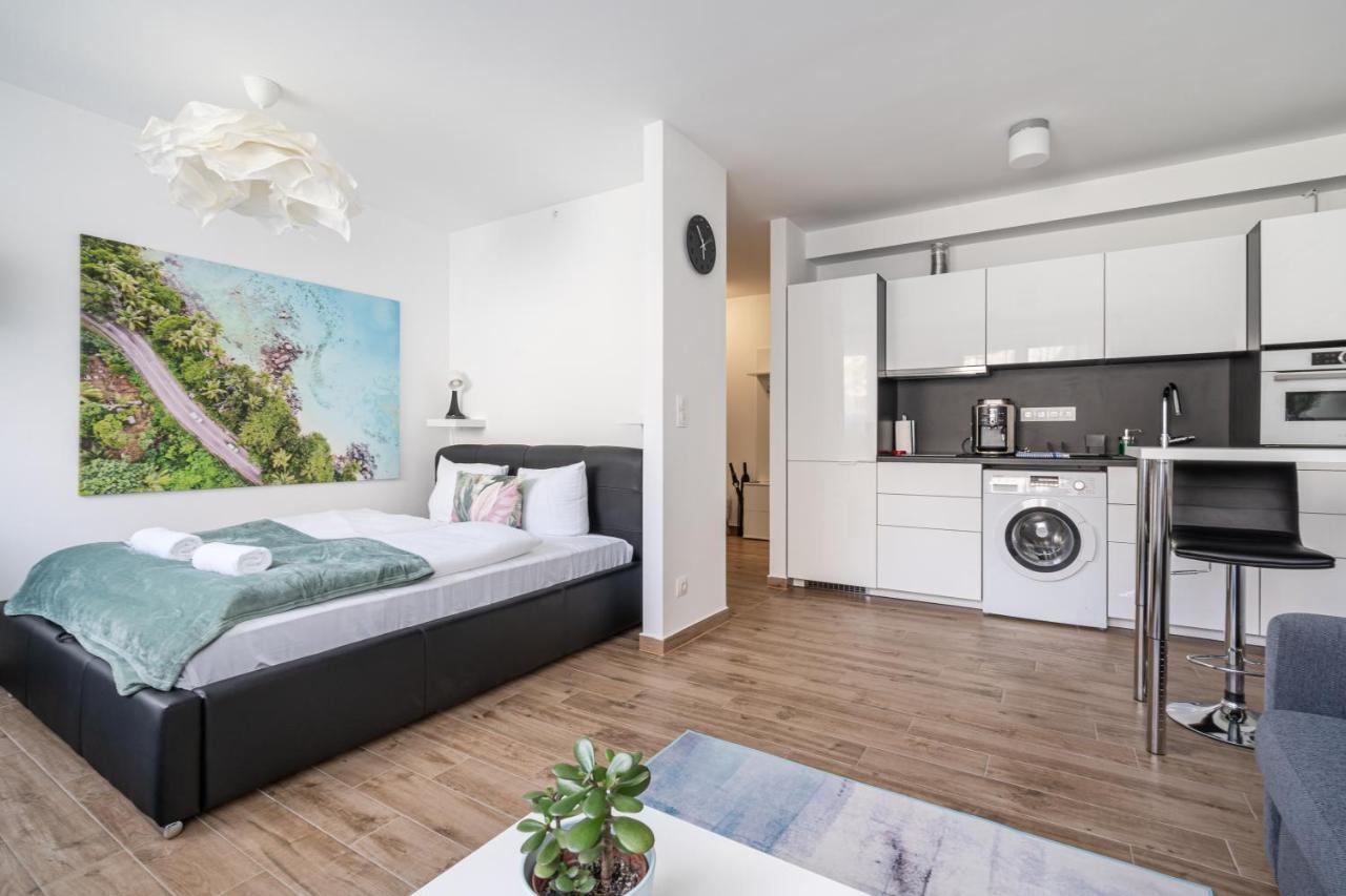 Everwood With Ac Apartament *